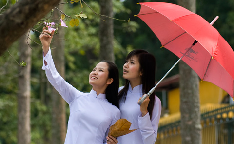 Students in Ao Dai clothe in Hue