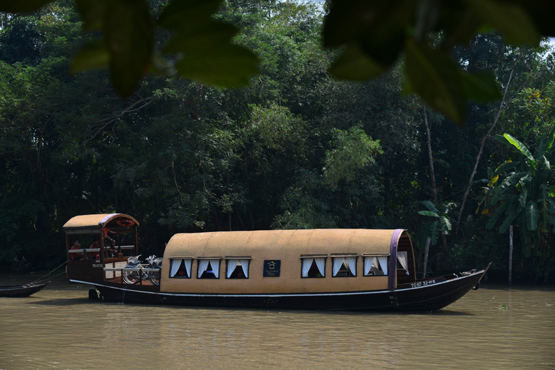 Song Sanh cruise back to the nature on Mekong River Song Sanh cruise back to the nature on Mekong River