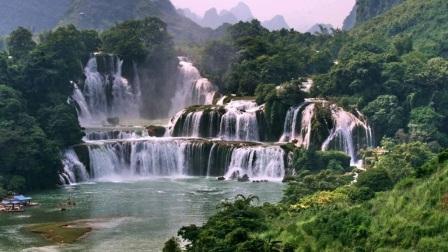 Ban Gioc waterfall in Cao Bang Ban Gioc waterfall in Cao Bang