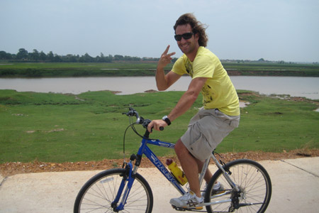 Biking to Tho Ha & Van Villages in Bac Ninh Province